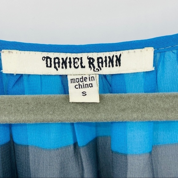 Daniel Rainn Sheer Striped Blue Scoop Neck Top S - Picture 9 of 16